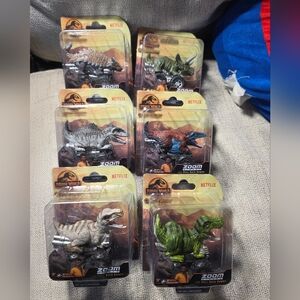 New Set of 6 Jurassic World Zoom Riders  Pullbacks t. Rex Triceratops pyroraptor